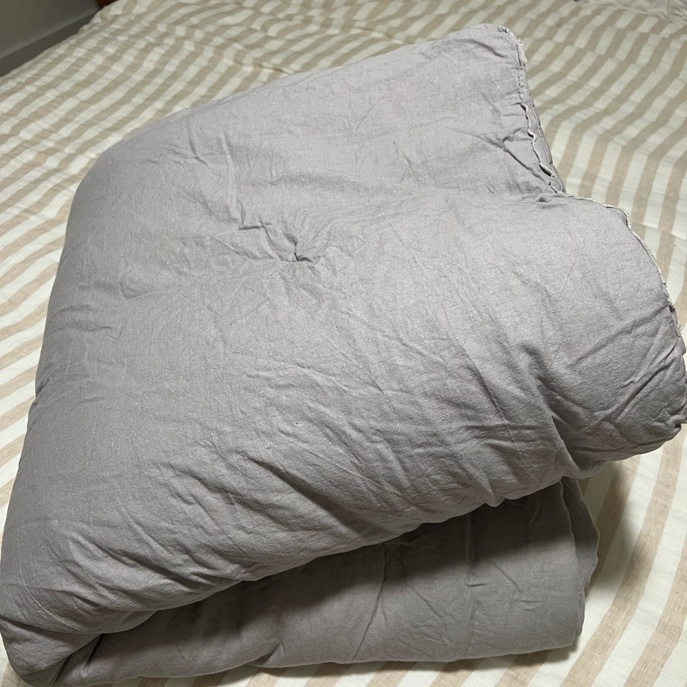 Hearth & Hand Light Gray Comforter